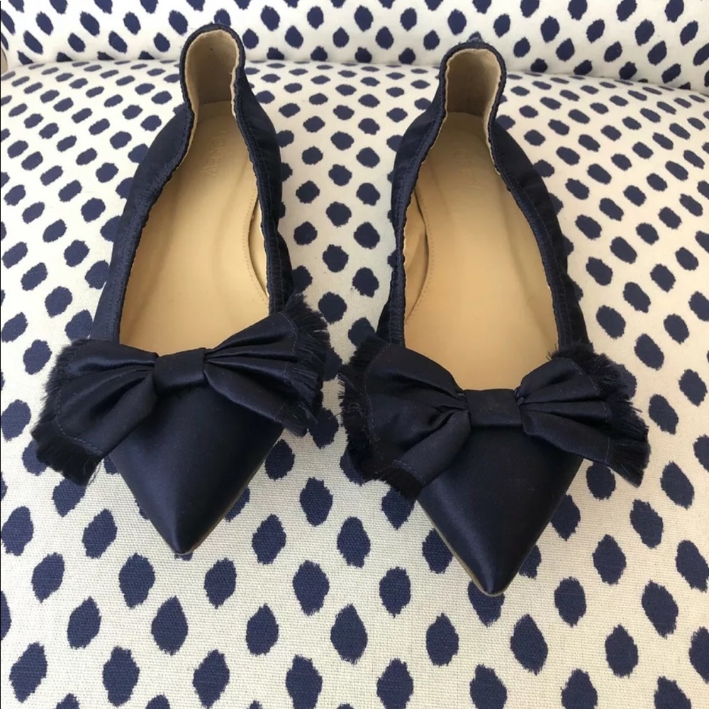 Jcrew Satin Navy Pointed Toe Flats - Size 9 - NEW - Picture 1 of 4